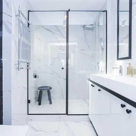 Magiczne Gniazdko Na Samym Rynku 브로츠와프