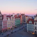Magiczne Gniazdko Na Samym Rynku Wrocław