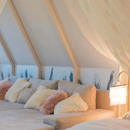 Magiczne Gniazdko Na Samym Rynku *