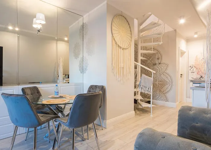 Magiczne Gniazdko Na Samym Rynku Апартаменты